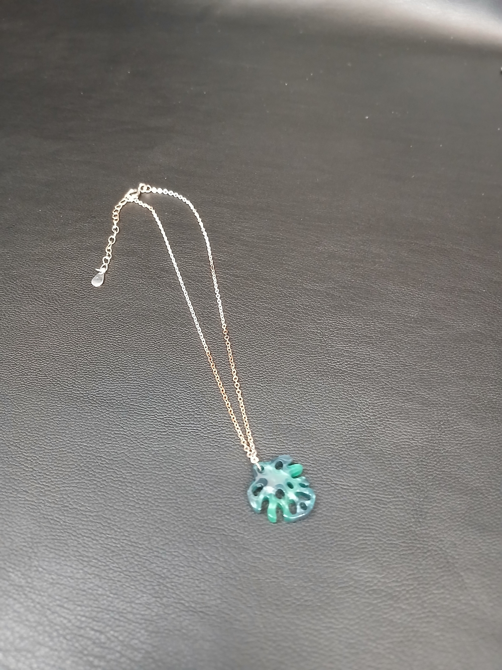 Green Marble Look Sea Anemone Ankle Bracelet NWOT